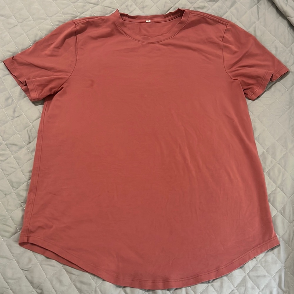 Lululemon t-shirt
